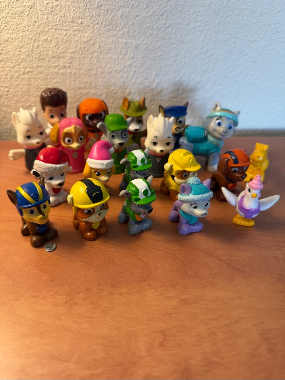 Paw Patrol Mini Figure Lot Finger puppets - Multi Color Collectible Toys